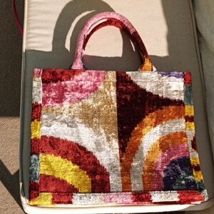 Like New Silkworm Treasures Silk Velvet Ikat Multicolore Large Tote Bag